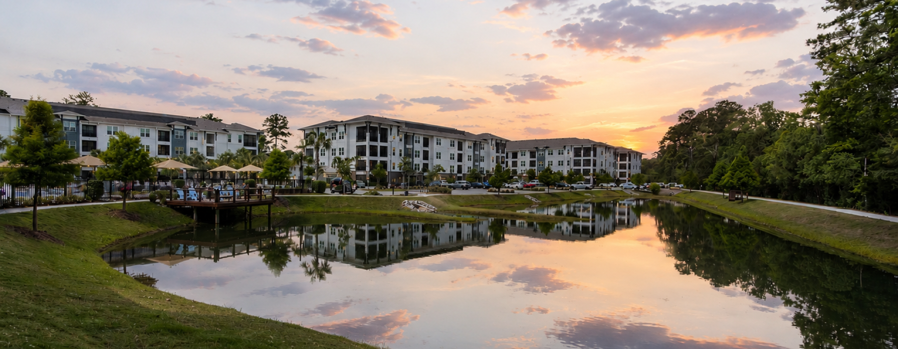 Pond at our apartments in Johns Island at Satori West Ashley.
